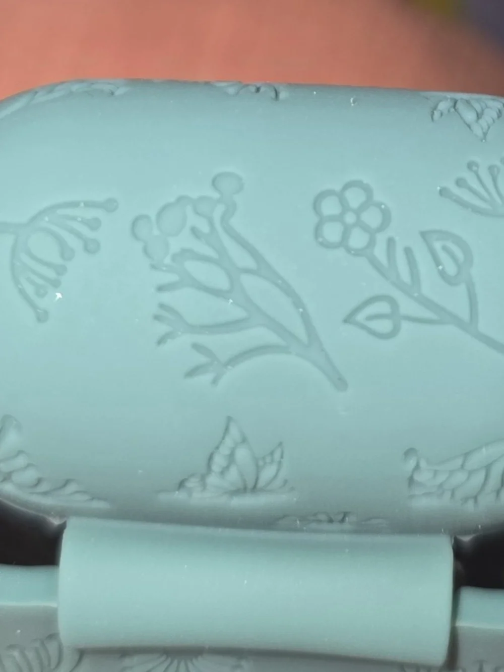 Engraved Silicone Floral Protective Case for Wireless Earbuds - Teal